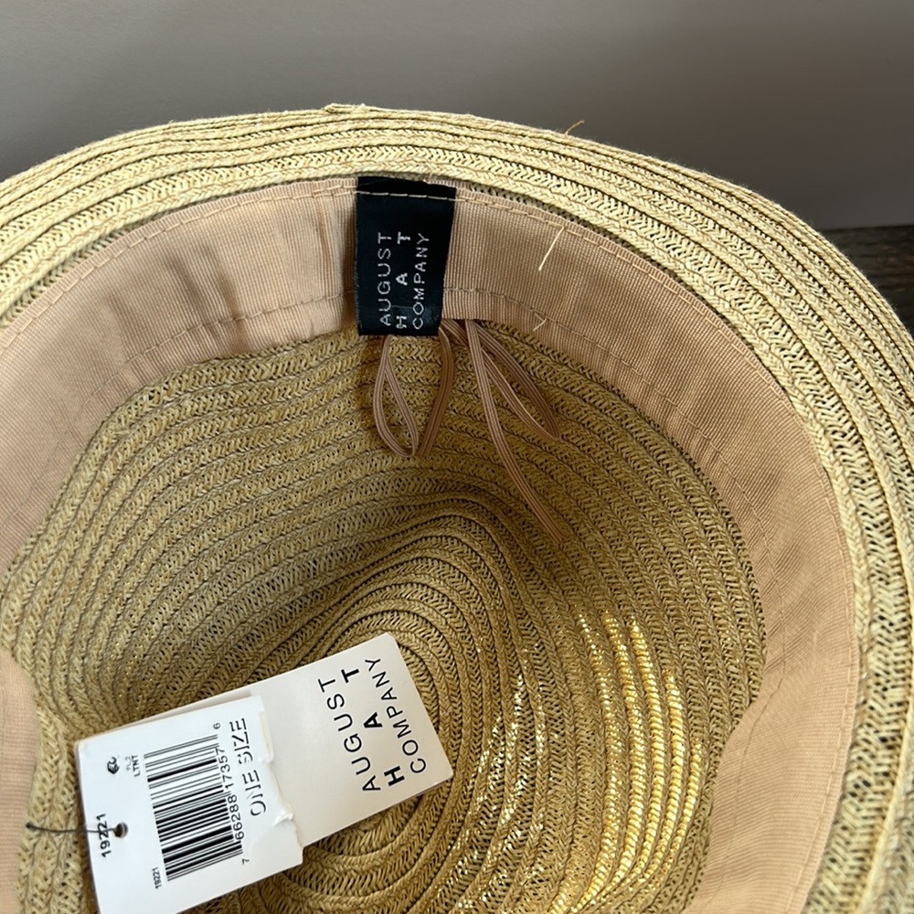 August hat - Picture 3 of 4
